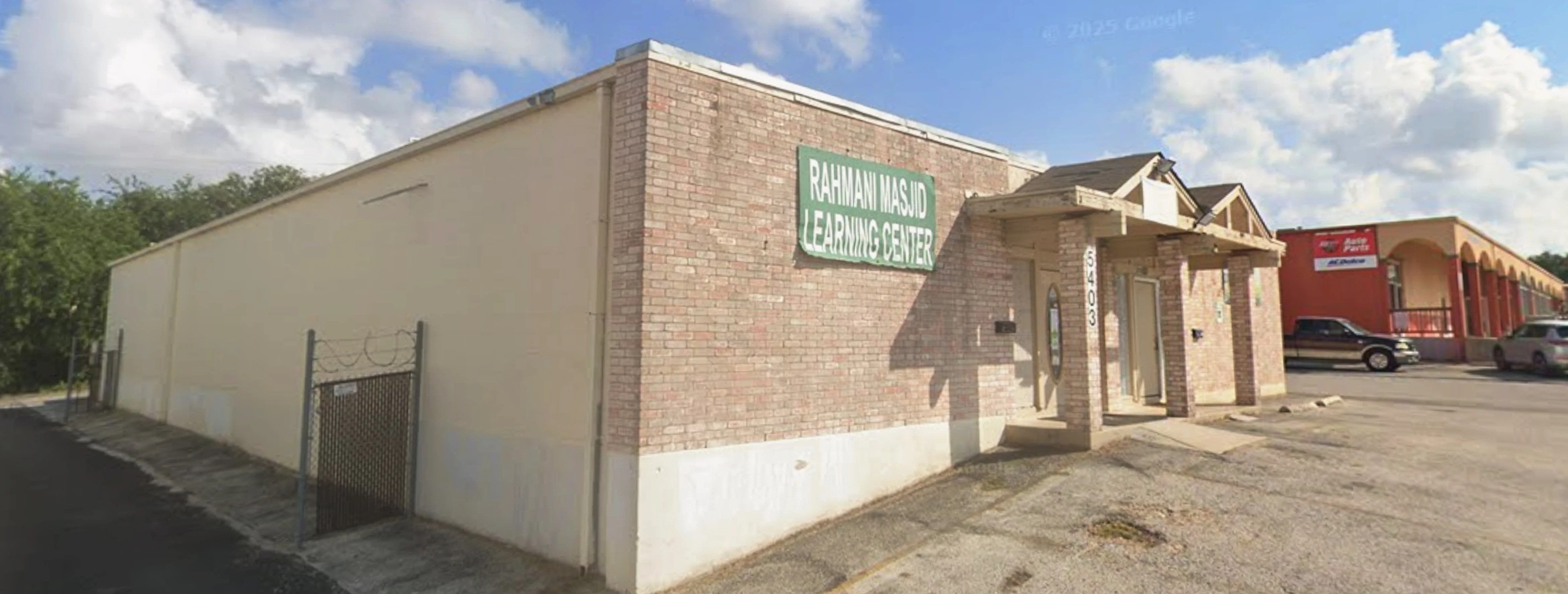 Exterior view of Rahmani Masjid San Antonio building